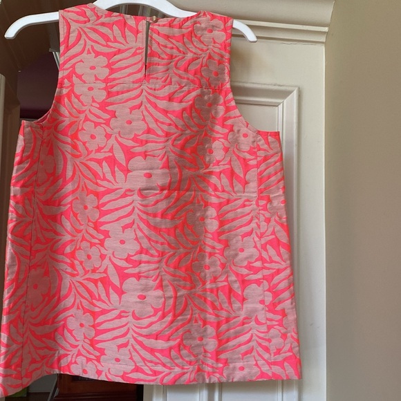 Pink patterned top by J. crew. Size 4p - Picture 2 of 3
